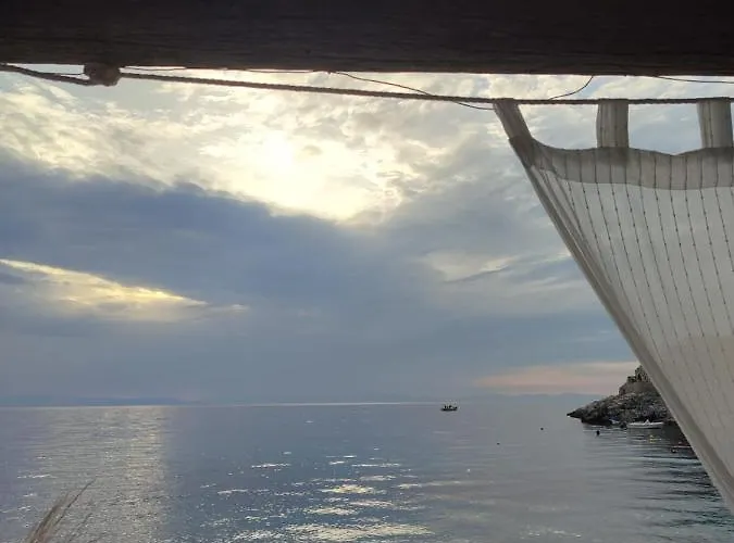 ゲストハウス Ktima Zaxarias