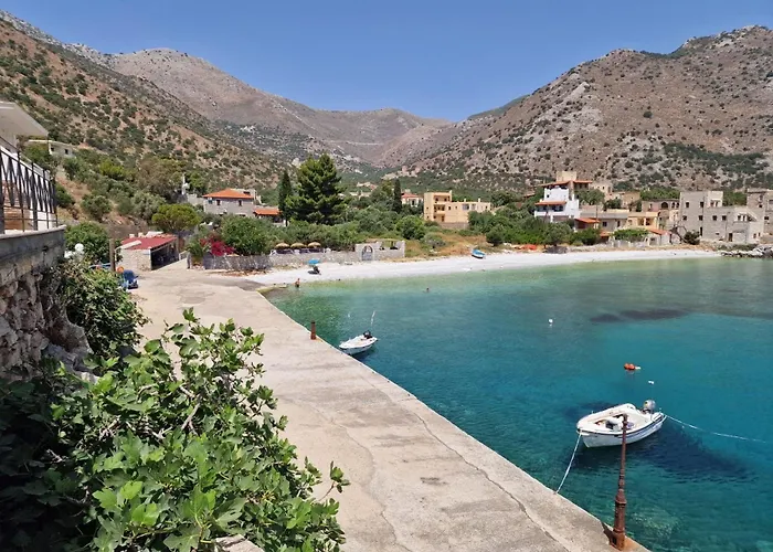 ゲストハウス Ktima Zaxarias コッカラ